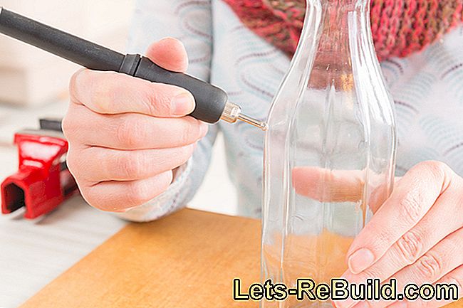 Iezīmējiet vai dekorējiet stikla pudeles ar gravējumu