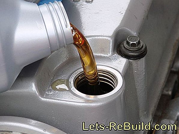 Changing The Oil Of The Car - Change The Oil Of The Car