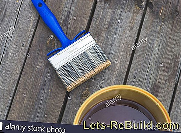 Oil The Wooden Terrace » Instructions In 3 Steps