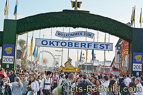 Oktoberfest apdare: terase un balkona dizains Oktoberfest svinībām